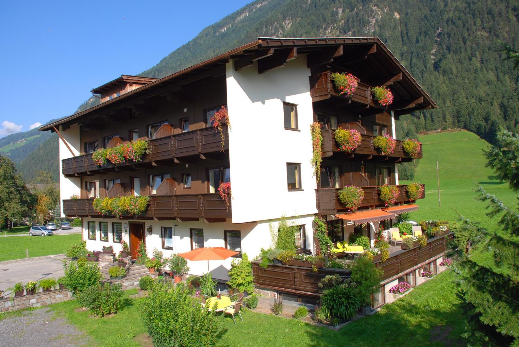 Apart-garni Alpevita Gasthof 3*